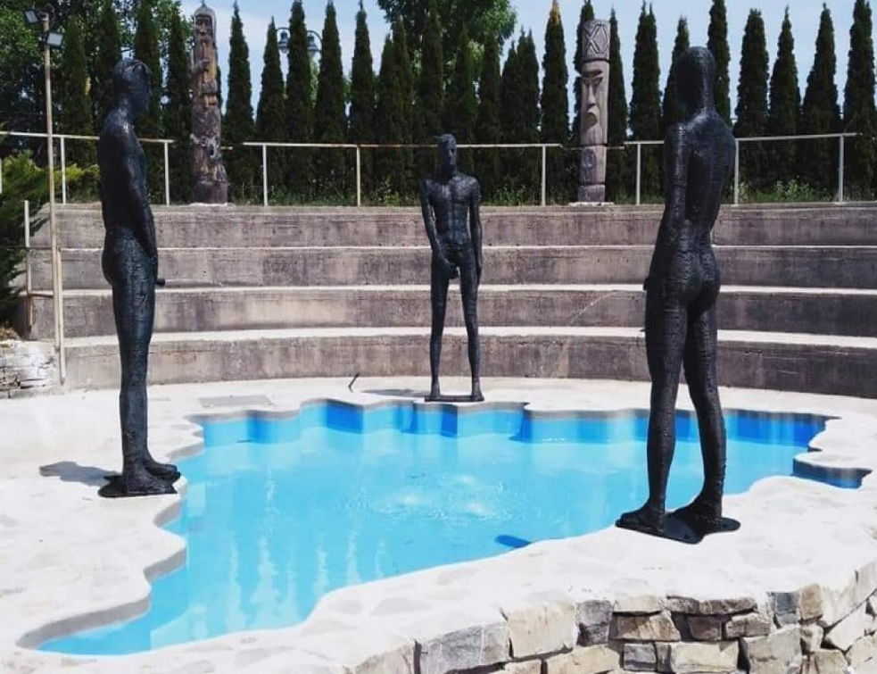 Tri statue iznad BiH su uklonjene...  